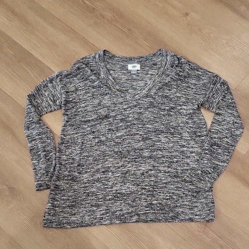 Old Navy Small Like New Black V-Neck Sweater